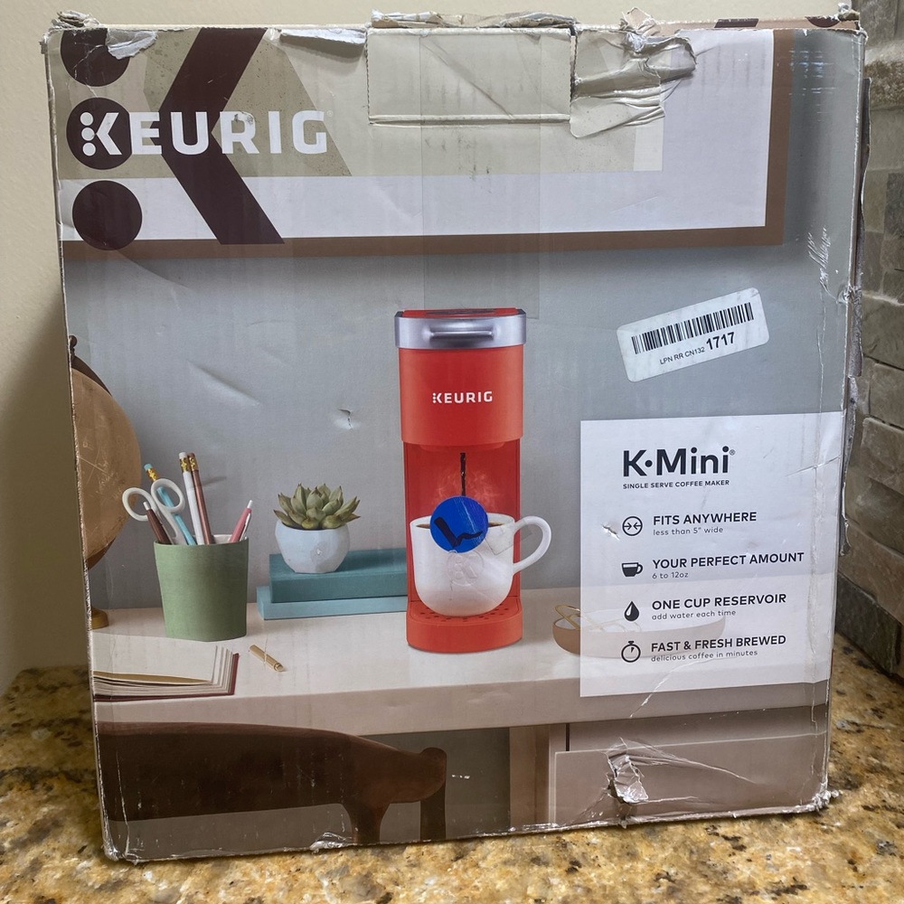 Keurig mini red coffee maker